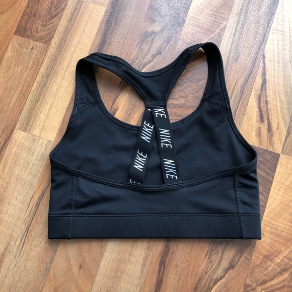 Nike Sportbra never worn - Picture 2 of 3